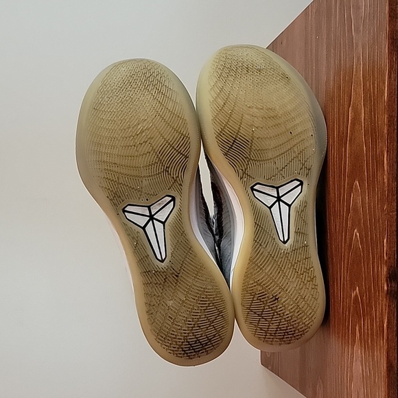 Nike Kobe AD Mid Sz 13 - Picture 6 of 9